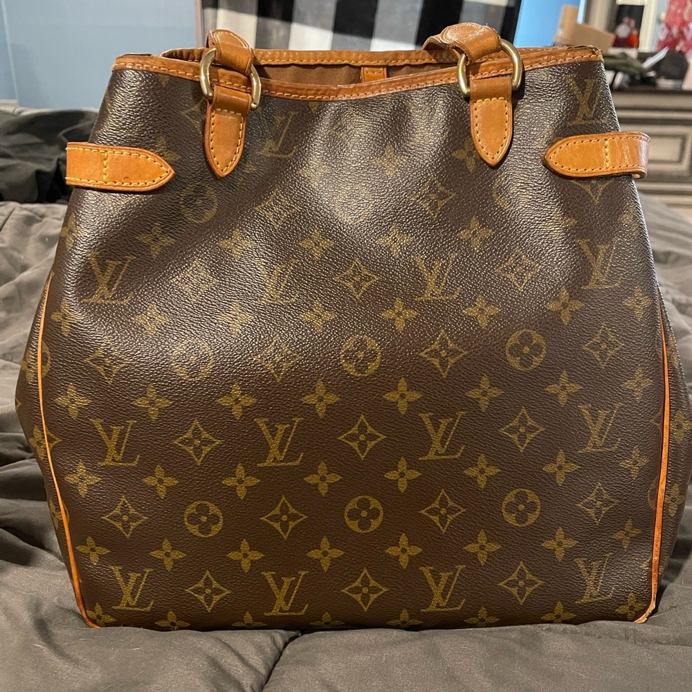 Louis Vuitton bag with inside organizer